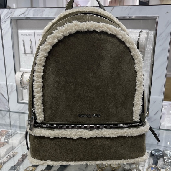 MICHAEL KORS Rhea Medium Suede and Faux Shearling Backpack Olive 
NWT - Picture 1 of 16